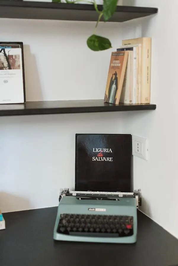 Cinque Lampadi Loft Apartment Genoa 0*,